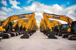 Used XCMG excavator inspection before shipment from China