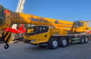 Used XCMG truck crane inspection before shipment from China